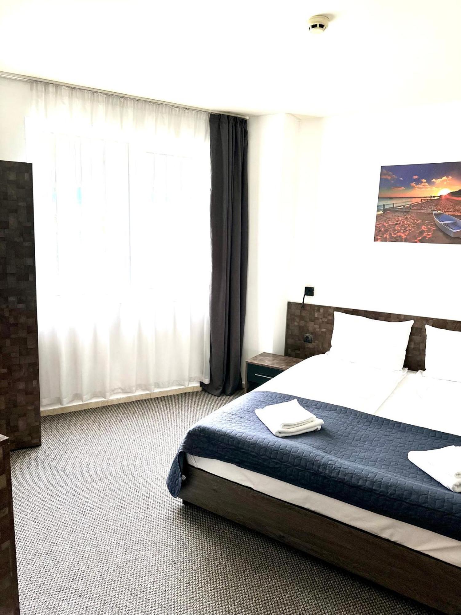Hotel Brilliance Warna Zimmer foto