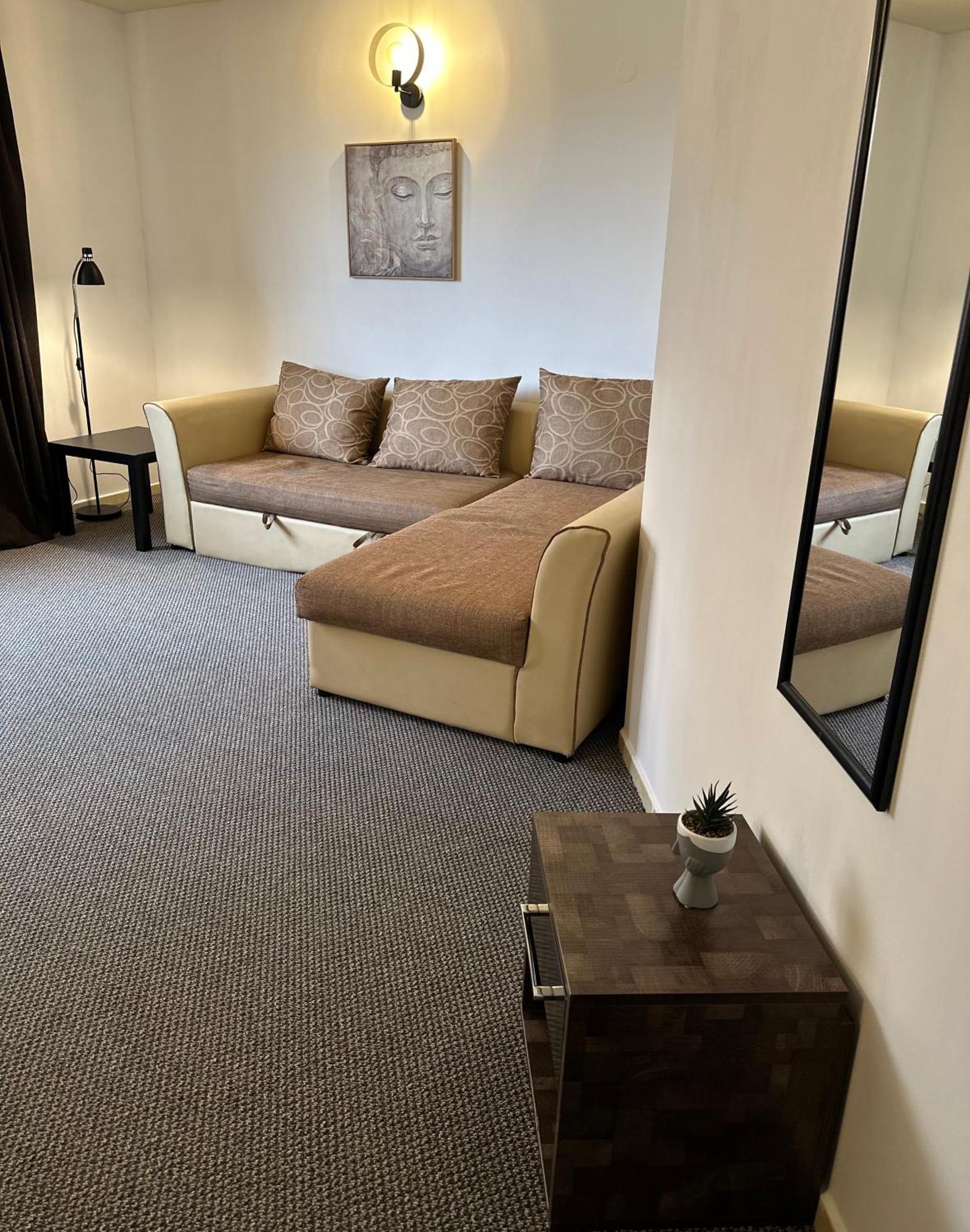 Hotel Brilliance Warna Zimmer foto